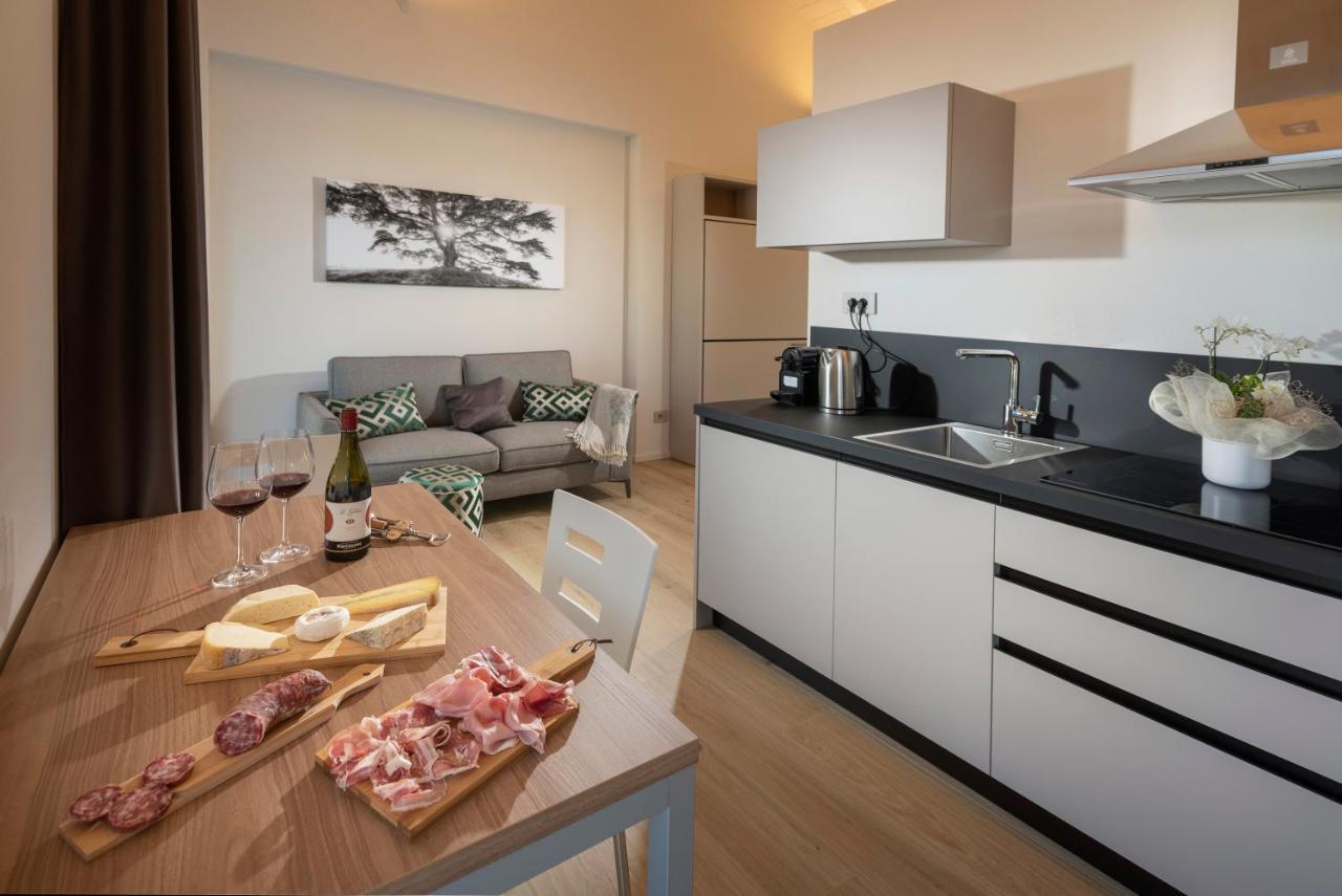 Borgo Roggeri - Country House Nelle Langhe Ла Мора Екстериор снимка